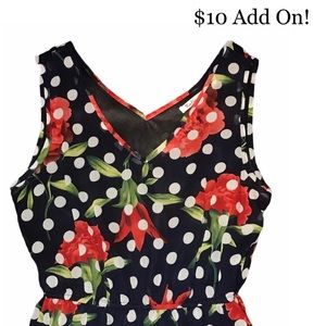 V-Neck Floral Flowy Dress in L